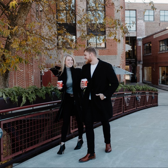 Meet your Posher, Meghan - Picture 3 of 11